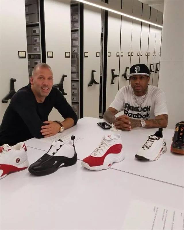 比笼统口号 比笼统口号